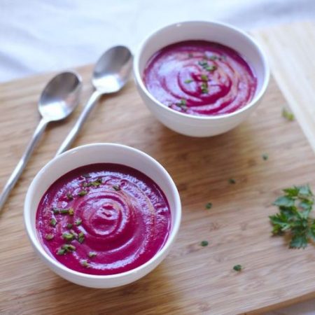 Sopa cremosa de beterraba